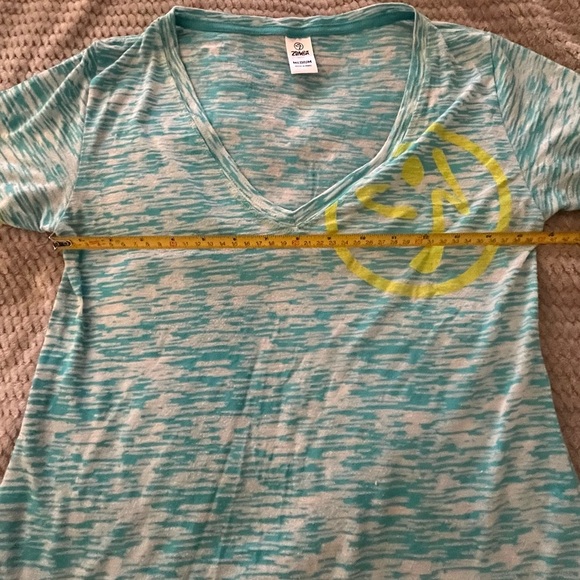 Zumba brand tee- size M - Picture 5 of 6